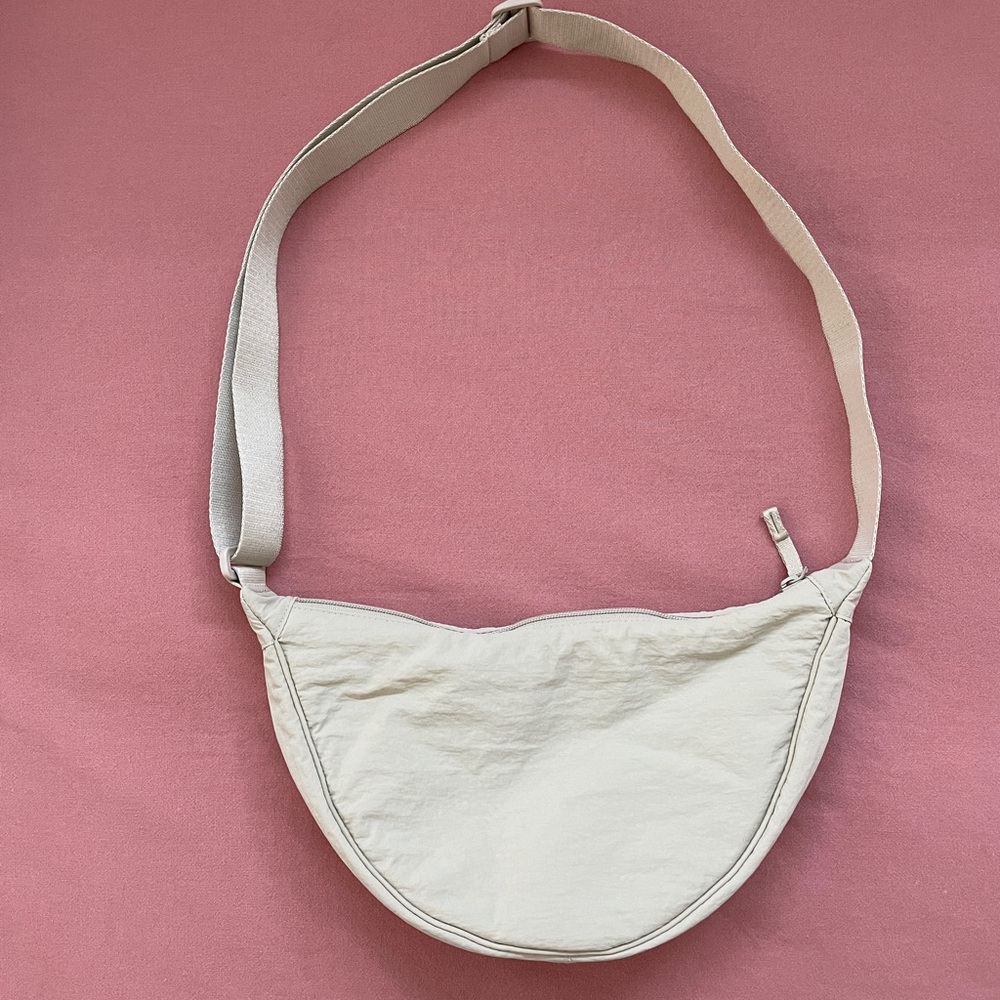 Uniqlo Round Mini Shoulder Bag